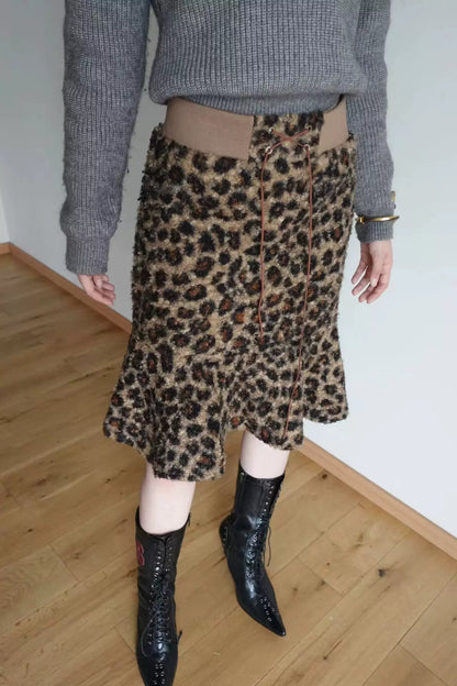 LEOPARD PRINT KNIT MIDI RUFFLE HEM SKIRT